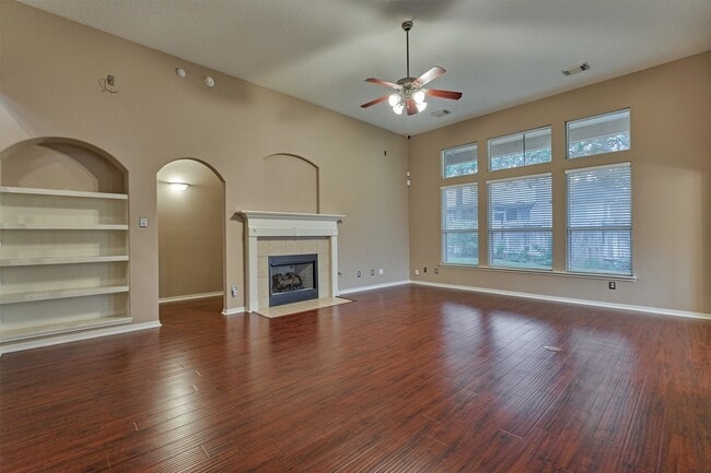 property at 8406 Oak Villa Ct