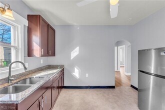 9520 S Highland Ave in Garfield Heights, OH - Building Photo - Building Photo