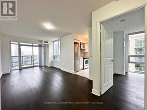 1 Michael Power Pl in Toronto, ON - Building Photo - Building Photo