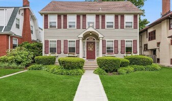 820 N Oak Park Ave in Oak Park, IL - Building Photo