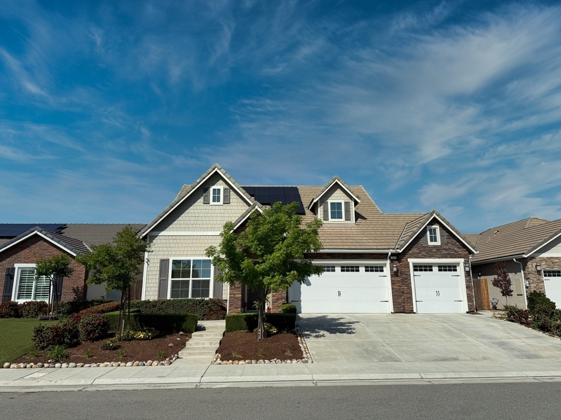 531 Meridian Ave in Madera, CA - Building Photo