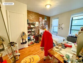 300 E 2nd St in New York, NY - Building Photo - Building Photo