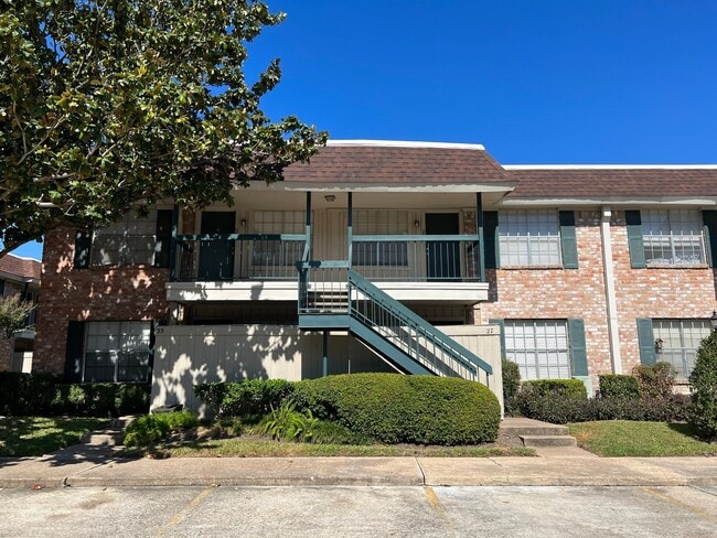 property at 845 Augusta Dr