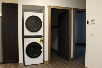 573 S Teton Ave in Sugar City, ID - Building Photo - Building Photo