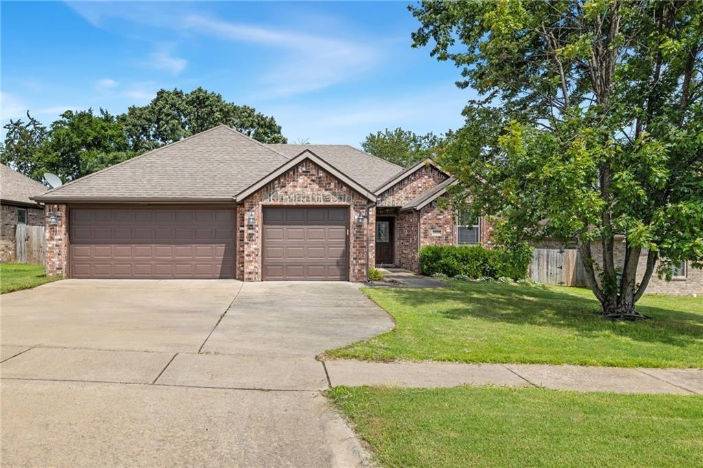 2958 N Cassius Ln in Fayetteville, AR - Foto de edificio