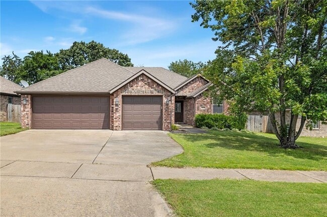 property at 2958 N Cassius Ln