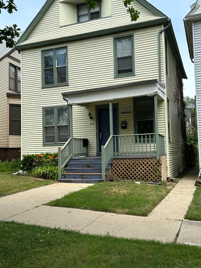 1121 Garnett Pl in Evanston, IL - Building Photo - Building Photo