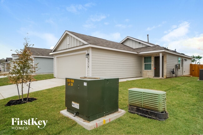 3314 Carducci Dr in Converse, TX - Building Photo - Building Photo