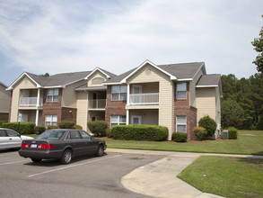 Raeford Green Apartments in Raeford, NC - Building Photo - Building Photo