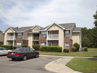 Raeford Green Apartments in Raeford, NC - Foto de edificio - Building Photo