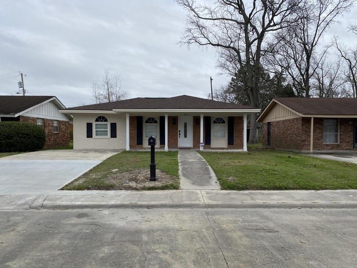 1014 Carroll St in Savannah, GA - Building Photo