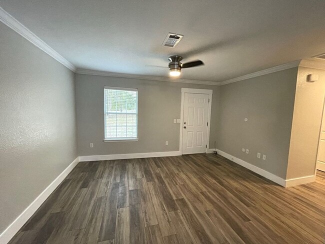 4038 Freddies Ln in Kountze, TX - Building Photo - Building Photo