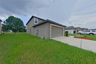8381 Indian Laurel Ln in Brooksville, FL - Building Photo - Building Photo