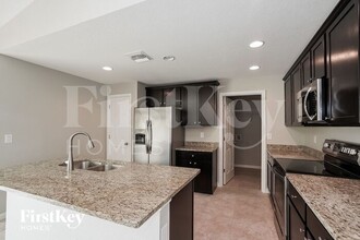 2220 SW 17th Terrace in Cape Coral, FL - Foto de edificio - Building Photo