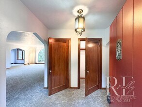 9051 Sunset Ln NW in Seabeck, WA - Building Photo - Building Photo