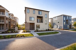 65 N Rio Grand Ave in Farmington, UT - Building Photo