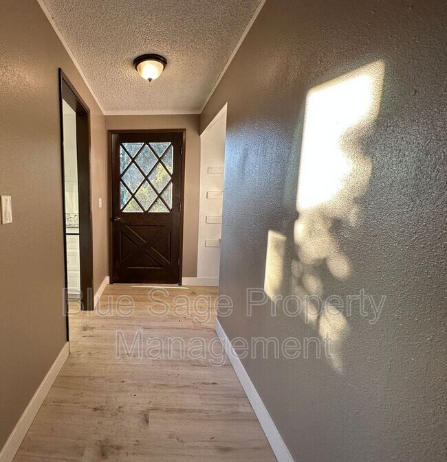 43 Breeze Way in Port Angeles, WA - Building Photo - Building Photo