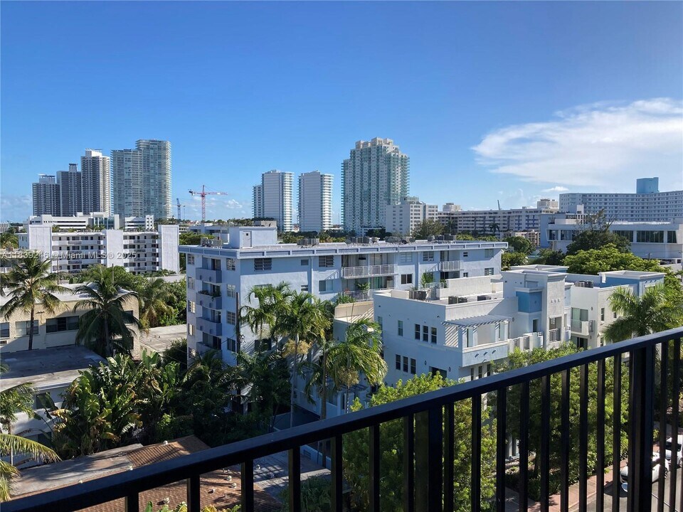 1000 Michigan Ave in Miami Beach, FL - Building Photo