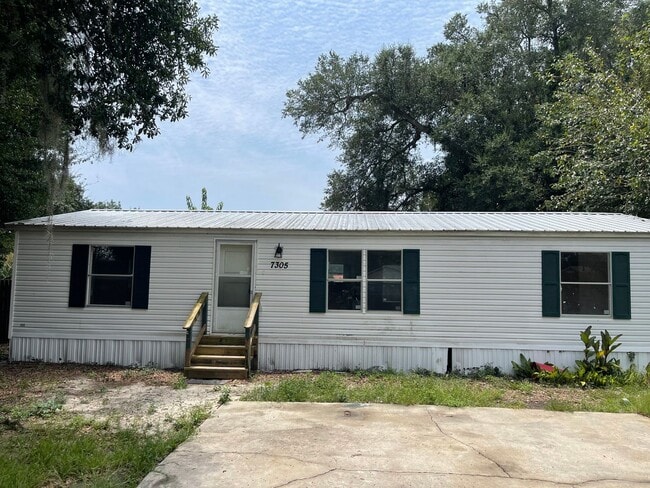 property at 7305 Stable Run Ct