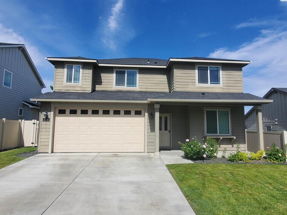 538 Jordan Ln in Richland, WA - Building Photo