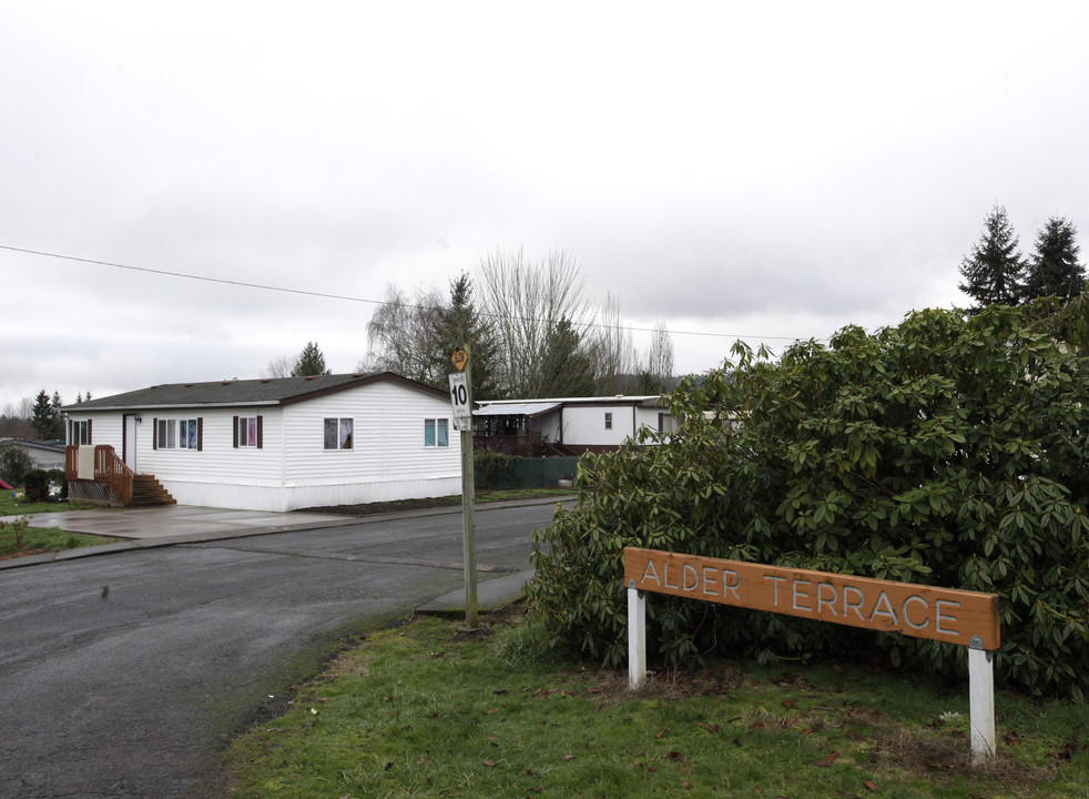 906 SW Alder St in Dundee, OR - Building Photo