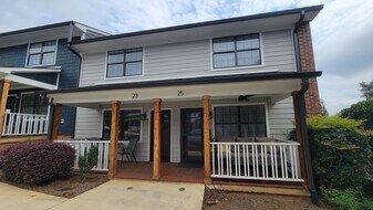 408 Townes St in Greenville, SC - Building Photo