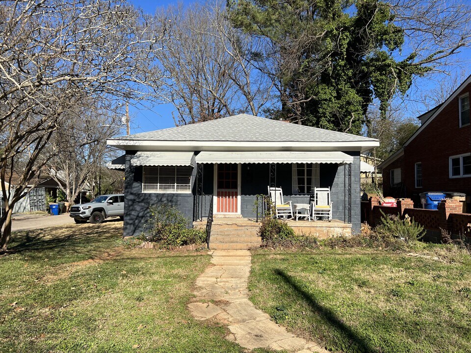 2514 Bedford Ave in Raleigh, NC - Building Photo