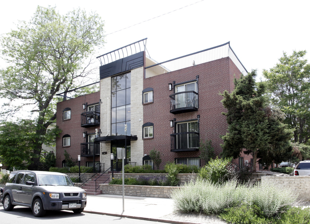 Boutique Apartments in Denver, CO - Building Photo