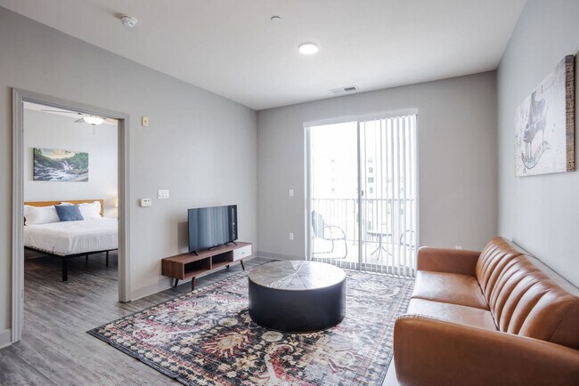 121 E Freedom Way in Cincinnati, OH - Building Photo - Building Photo