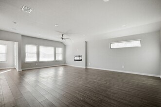 364 Braves Wy in Lavon, TX - Foto de edificio - Building Photo