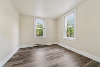 1406 W Strasburg Rd, Unit 4 in West Chester, PA - Building Photo - Building Photo