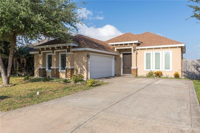 property at 29 South Dr