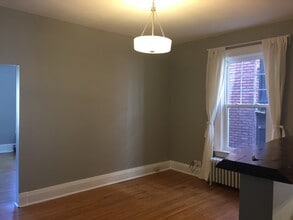 31 Bold St in Hamilton, ON - Building Photo - Building Photo