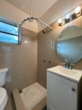 1030 NW 106th St in Miami, FL - Building Photo - Building Photo