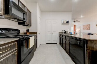 2310 B Zanoletti Ct in Temple, TX - Building Photo - Building Photo