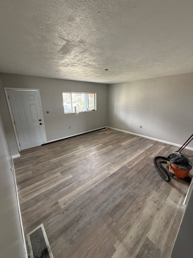 property at 1393 Leishman Ave