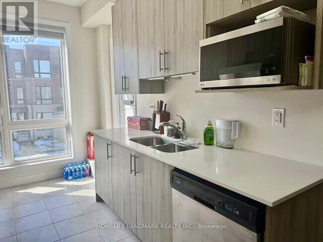 85 Stauffer Cres in Markham, ON - Building Photo - Building Photo