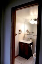 125 Twin Oaks Dr, Unit 113 in Joliet, IL - Building Photo - Building Photo