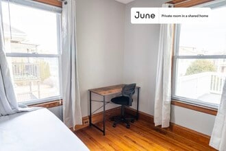Room in Shared 5 bed/2 bath home in Medford, MA - Building Photo - Building Photo