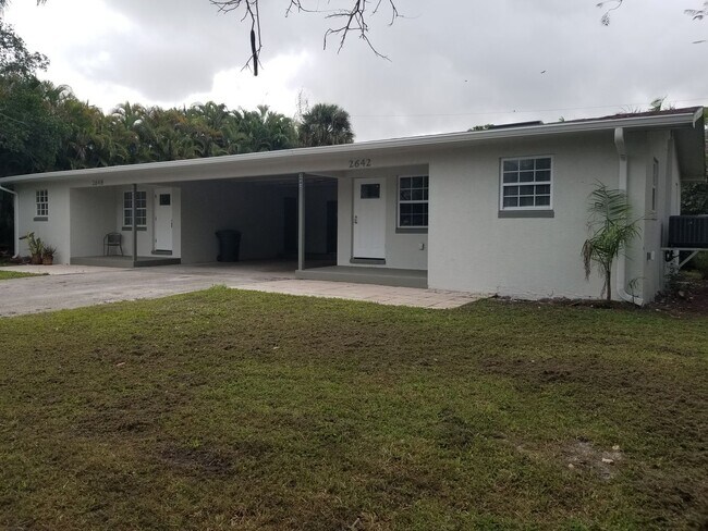 2642-2648 Michigan Ave in Ft. Myers, FL - Building Photo - Building Photo