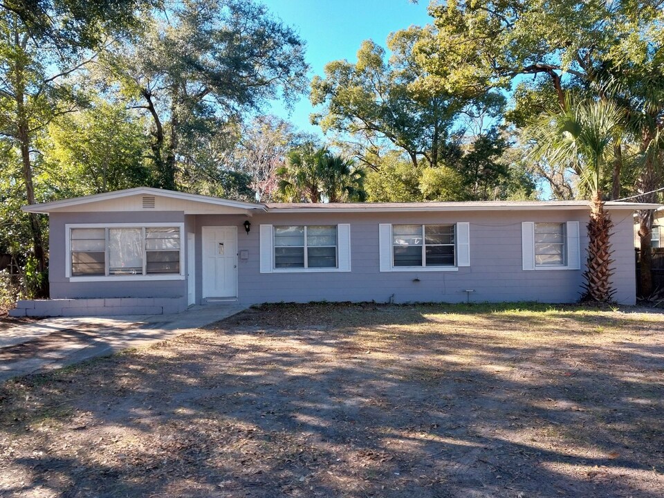 2338 Townsend Blvd in Jacksonville, FL - Building Photo