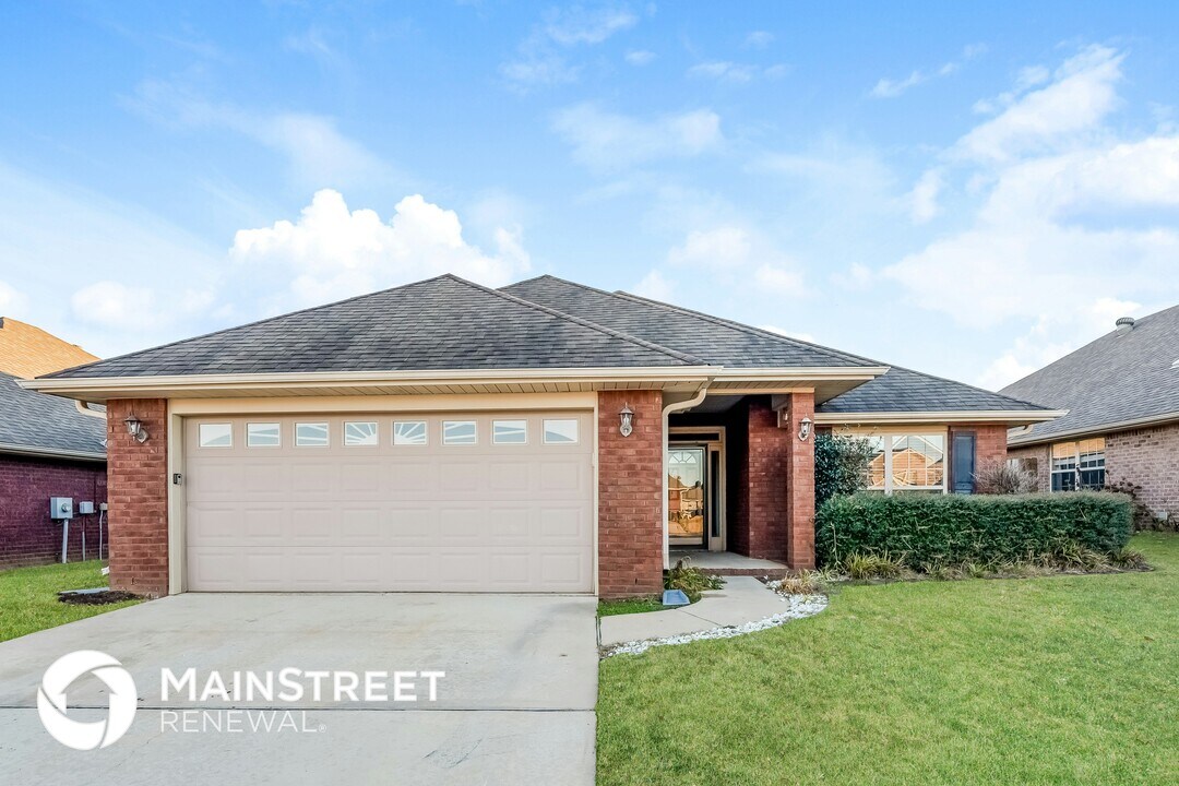 4052 Cambridge Dr in Moody, AL - Building Photo