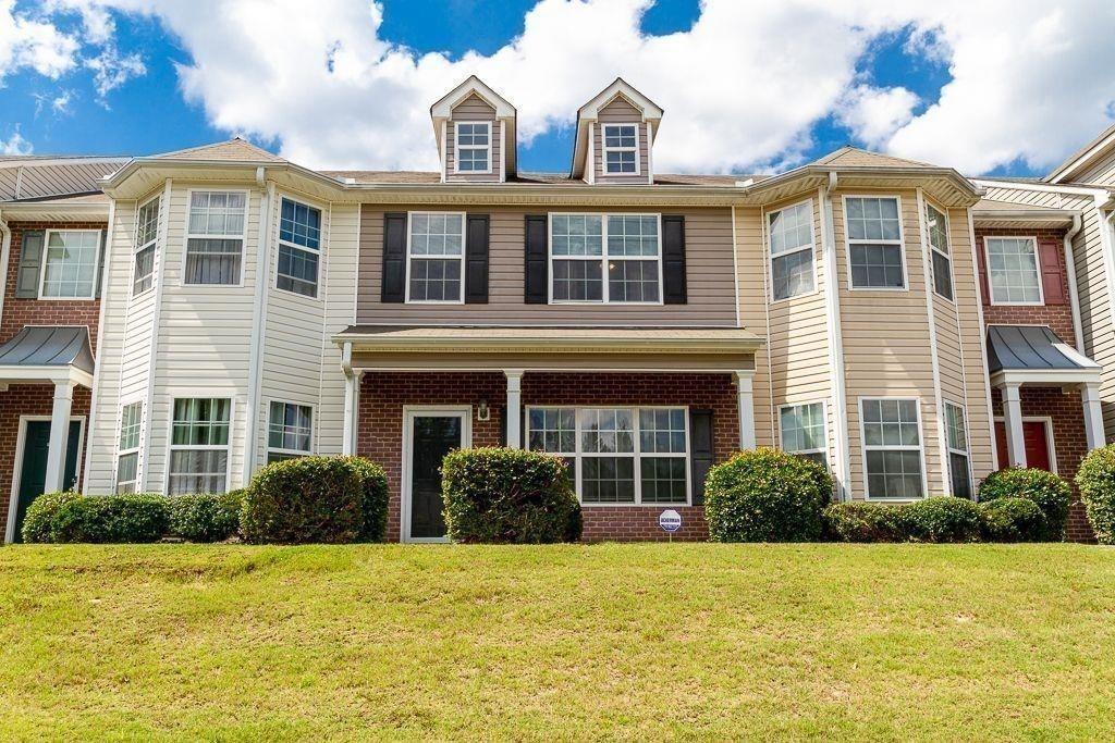 5340 Oakley Commons Blvd in Union City, GA - Building Photo