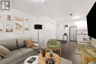 46 Panorama Ct in Toronto, ON - Building Photo - Building Photo