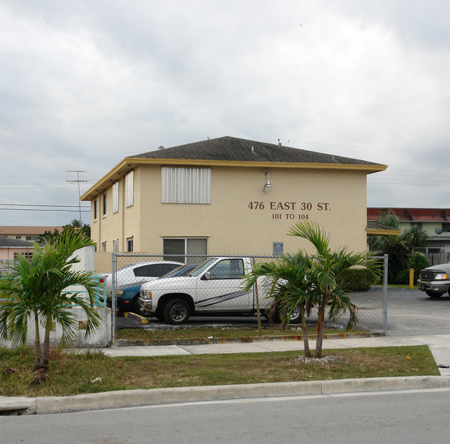 476 E 30th St in Hialeah, FL - Building Photo - Building Photo