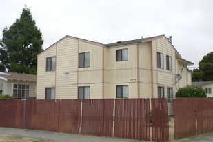 2736 Nicol Ave Apartments