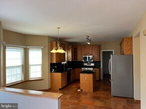 1062 Kingscote Dr in Harleysville, PA - Building Photo - Building Photo