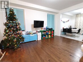 1462 Farmstead Dr in Milton, ON - Building Photo - Building Photo