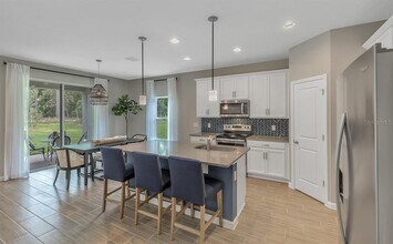 1006 Landing Ln in Deltona, FL - Building Photo - Building Photo