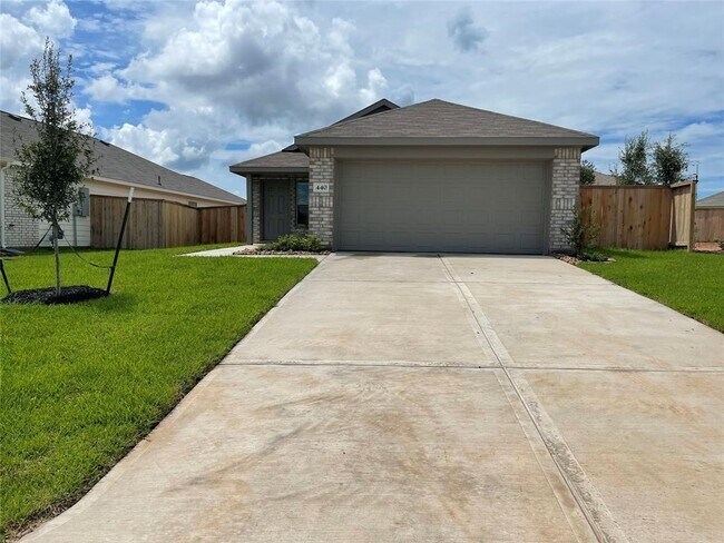 440 Jewett Meadow Dr